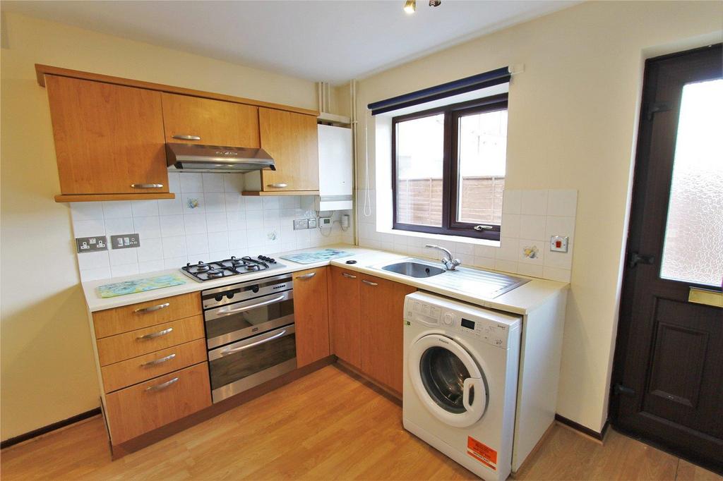 KITCHEN PHOTO 2.jpg