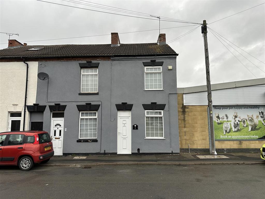 Waterloo Crescent, Wigston 2 bed terraced house for sale £180,000
