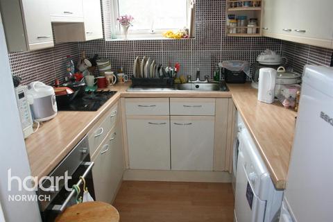 2 bedroom flat to rent, Wycliffe Road, NR4