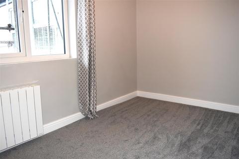 2 bedroom flat to rent, High Skellgate, Ripon