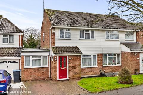 31 Bynghams, Harlow, CM19 5NR