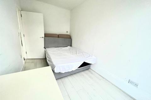 1 bedroom flat to rent - Heath Road, Hounslow