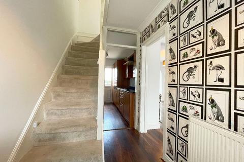 5 David Terrace, Romford, RM3 0XU