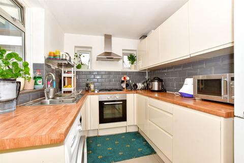 2 bedroom terraced house for sale, Hurst Road, Erith, Kent