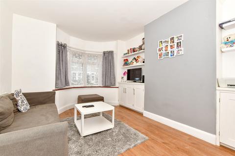 65 Hurst Road, Erith, DA8 3EW