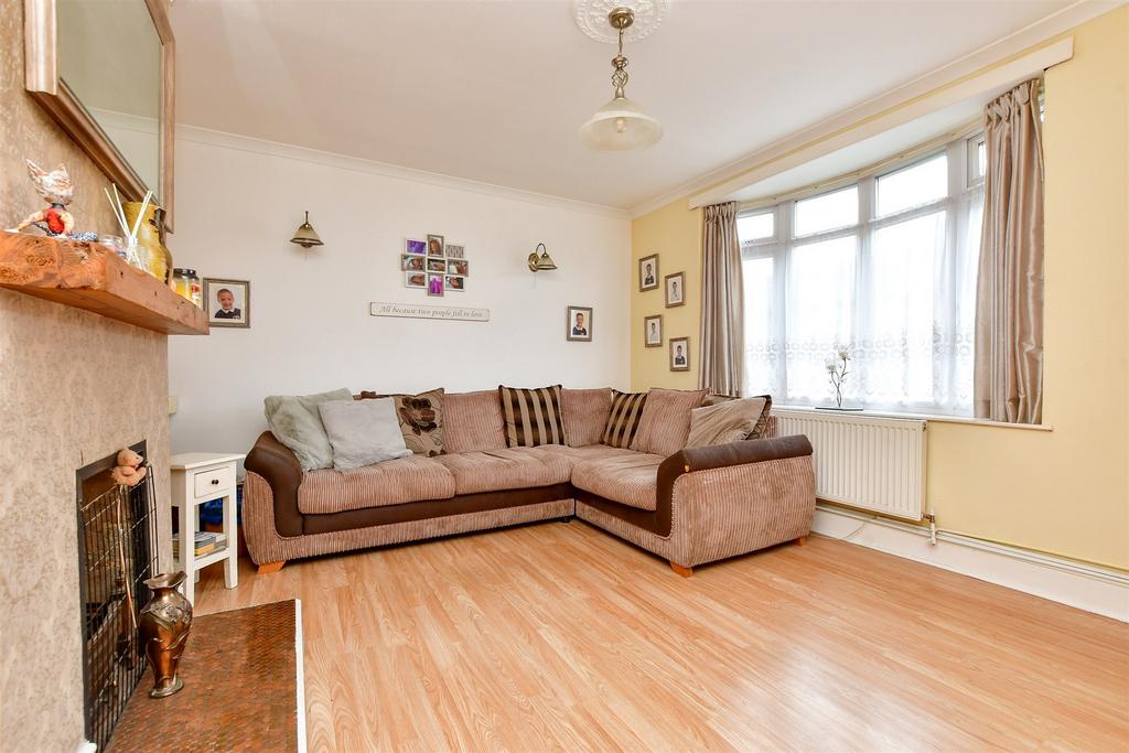 Humber Avenue, South Ockendon, Essex 4 bed semi-detached house for sale ...