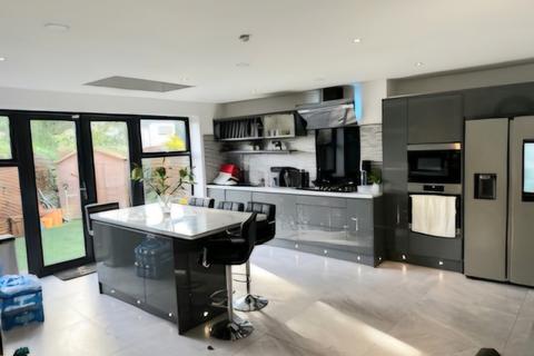 5 bedroom semi-detached house for sale, Goodrich Close, Watford, Hertfordshire, WD25