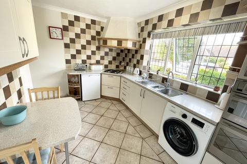 2 bedroom bungalow for sale, Meadow Crescent, Carleton FY6