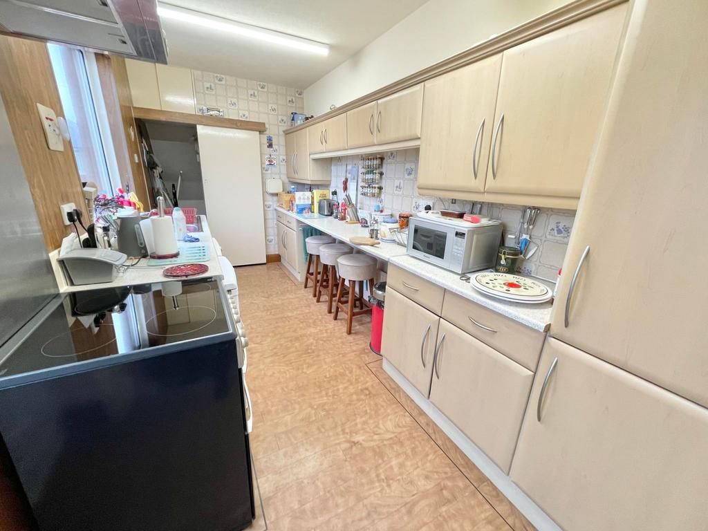 Birchway Avenue, Blackpool FY3 3 bed semidetached house for sale £