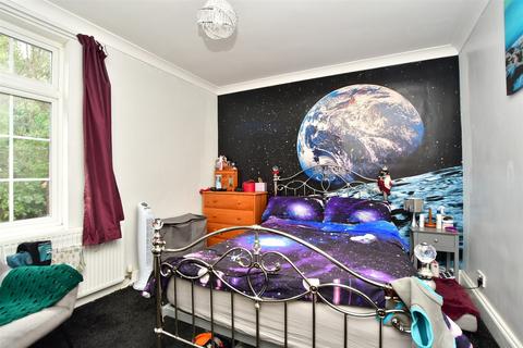 6 Upper Luton Road, Chatham, ME5 7BG