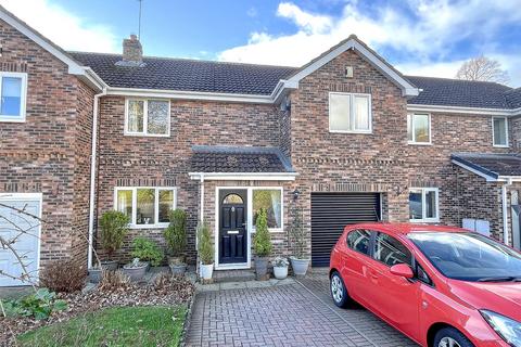 4 bedroom terraced house for sale, Burn Wood Court, Long Newton