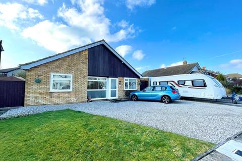 3 bedroom detached bungalow for sale - Proctor Road, Formby, Liverpool, L37