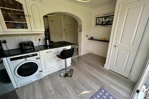 39 Harold Crescent, Waltham Abbey, EN9 1QT