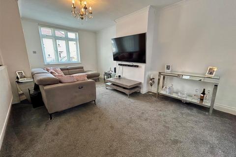 39 Harold Crescent, Waltham Abbey, EN9 1QT
