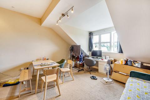 2 bedroom flat for sale, Poppy Fields, Deighton Road, Wetherby, West Yorkshire, LS22