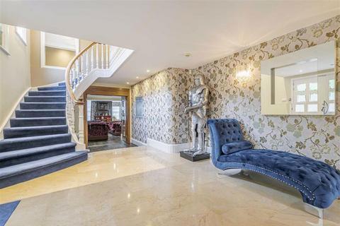 6 bedroom detached house for sale, Letchmore Heath WD25