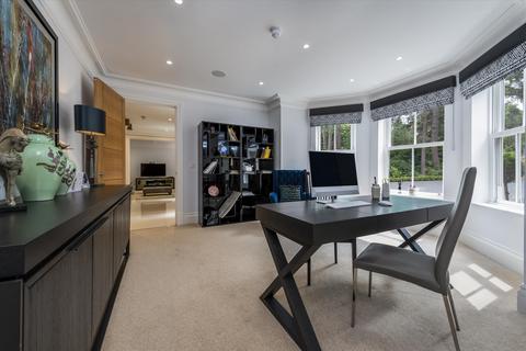 6 bedroom detached house to rent, Prince Consort Drive, Ascot, Berkshire, SL5