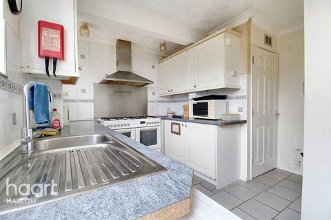 400 Milwards, Harlow, CM19 4SP