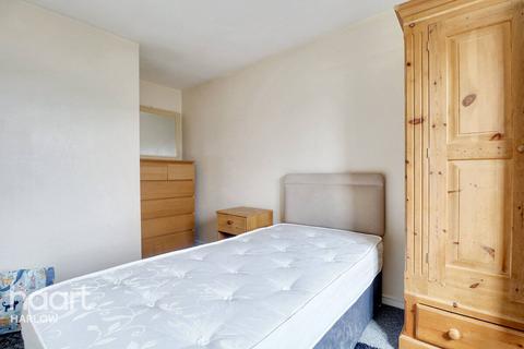 400 Milwards, Harlow, CM19 4SP