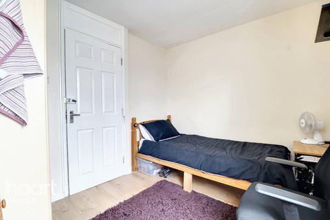 400 Milwards, Harlow, CM19 4SP