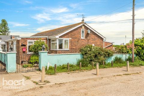 3 bedroom bungalow for sale, Jetty Road, Warden