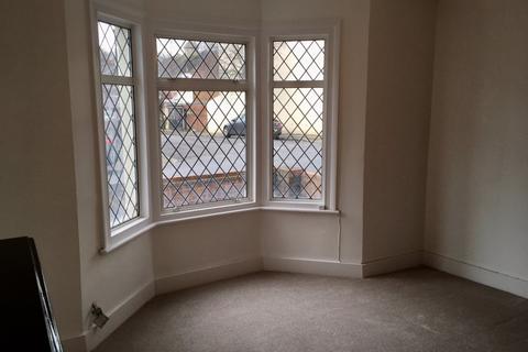 2 bedroom flat to rent, Kashgar Road, Plumstead