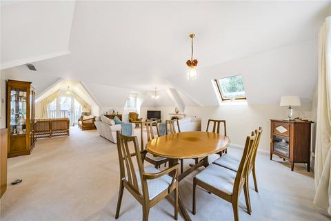 2 bedroom penthouse for sale - Swingate Road, Farnham, Surrey, GU9