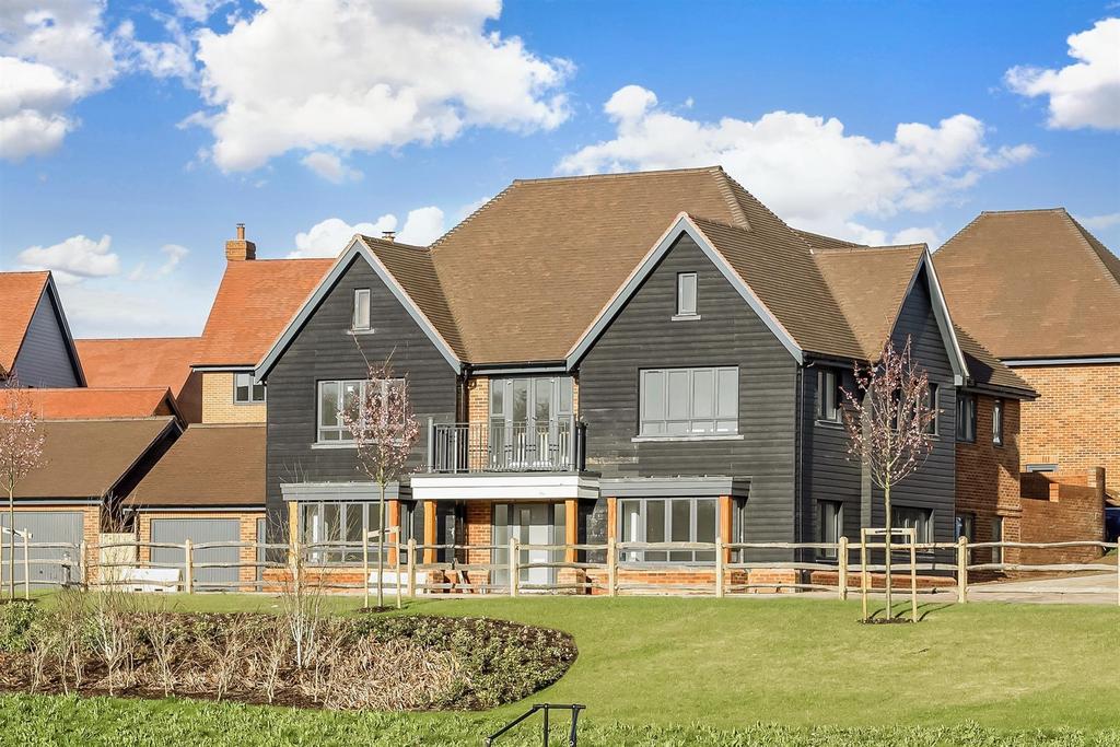 Copthorne External Example