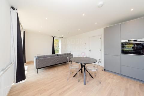 2 bedroom apartment for sale, Watson House, 4 Greenleaf Walk, Southall, UB1