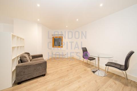 Studio to rent, Salcombe Court 16 St. Ives Place LONDON E14
