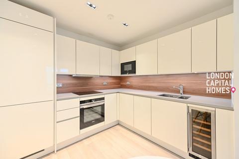 1 bedroom apartment to rent, Hartwood Court Devan Grove LONDON N4