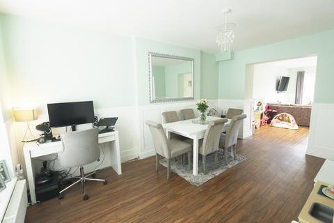 36 Erith Crescent, Romford, RM5 3JP