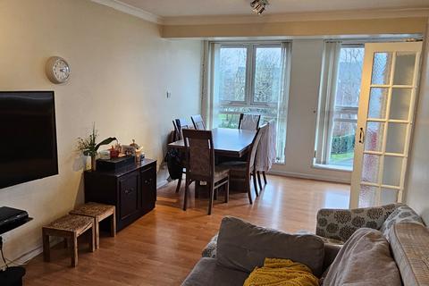 3 bedroom apartment for sale, Rusper Close, Stanmore, HA7