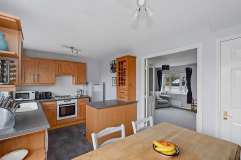 3 Baton Drive, Huddersfield, HD3 3QJ