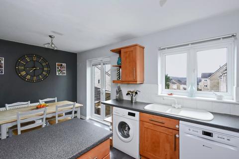 3 Baton Drive, Huddersfield, HD3 3QJ
