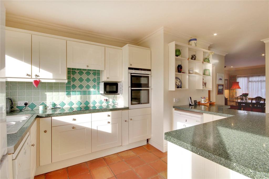 Kitchen/Breakfast Rm