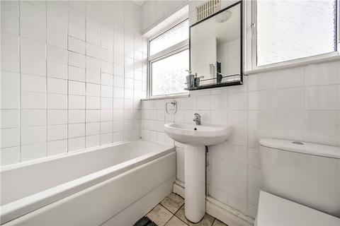144 Ankerdine Crescent, Shooters Hill, London, SE18 3LG