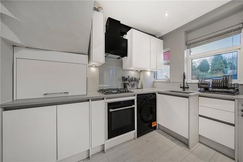 144 Ankerdine Crescent, Shooters Hill, London, SE18 3LG