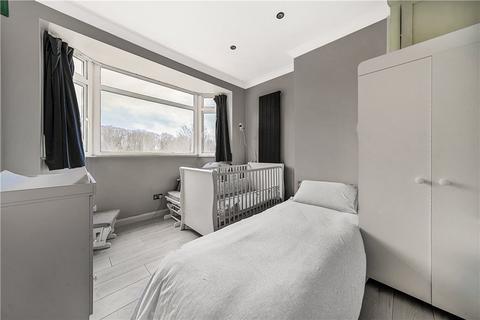 144 Ankerdine Crescent, Shooters Hill, London, SE18 3LG