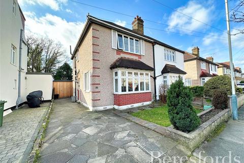 3 bedroom semi-detached house for sale, Hillview Avenue, Hornchurch, RM11