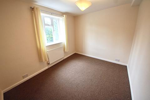 2 bedroom flat to rent, High Street, Wolverhampton WV11
