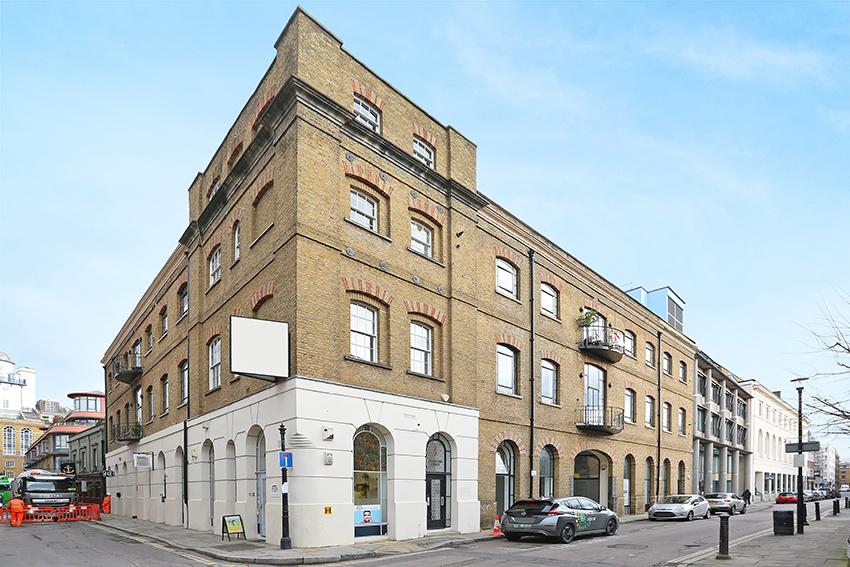 London SE1 Office to rent £2,417 pcm (£558 pw)