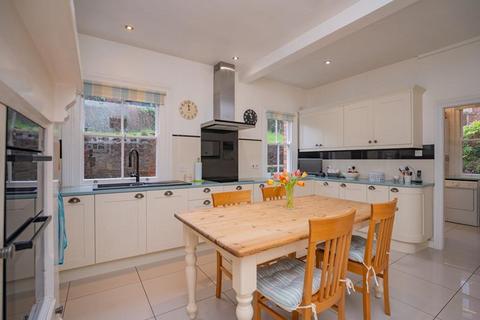 5 bedroom semi-detached house for sale, West Malvern Road, Malvern, WR14 4NG