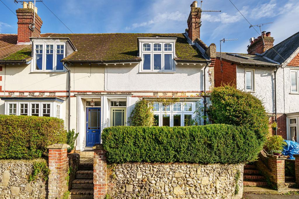School Road, Twyford, SO21 3 bed terraced house for sale £495,000