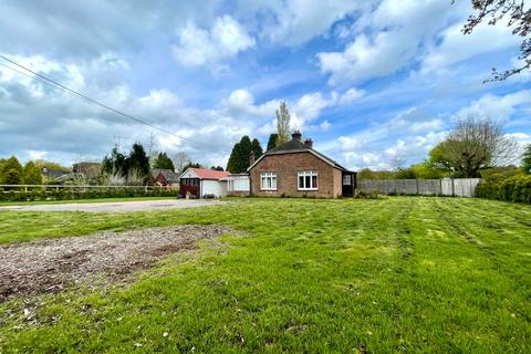 2 bedroom bungalow for sale, Upper Anstey Lane, Alton, Hampshire