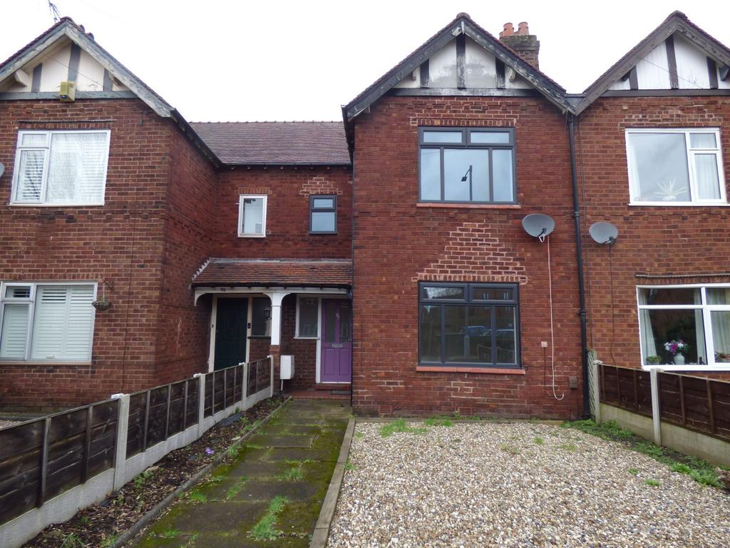 Commercial Road, Hazel Grove... 3 bed terraced house £1,250 pcm (£288 pw)