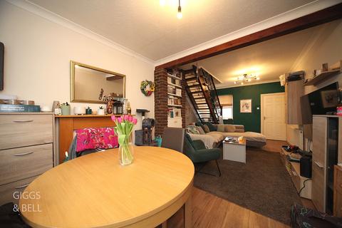 51 Hartley Road, Luton, LU2 0HY