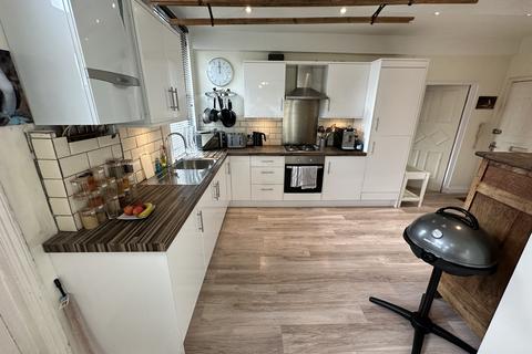 1 bedroom flat for sale, High Street, Newmarket