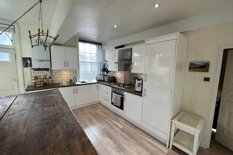 1 bedroom flat for sale, High Street, Newmarket