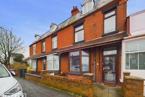 4 bedroom end of terrace house for sale, Longton Lane, Rainhill, L35